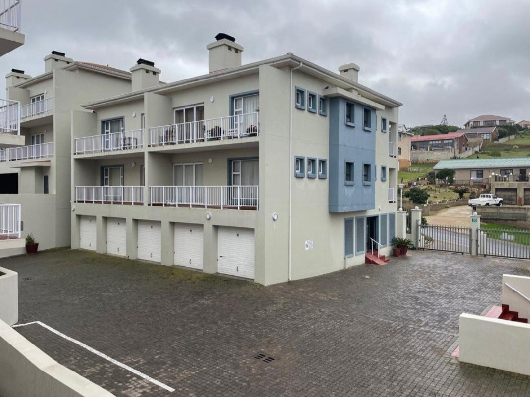 2 Bedroom 1 Bath Flat Kloofsig Dana Bay