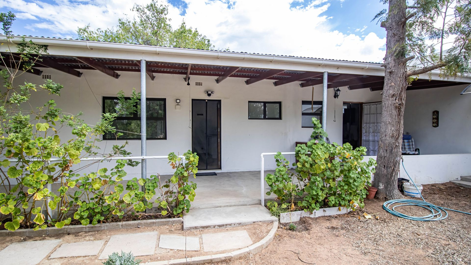 Family Home in Prime Aurora (Between Piketberg and Velddrif) Location