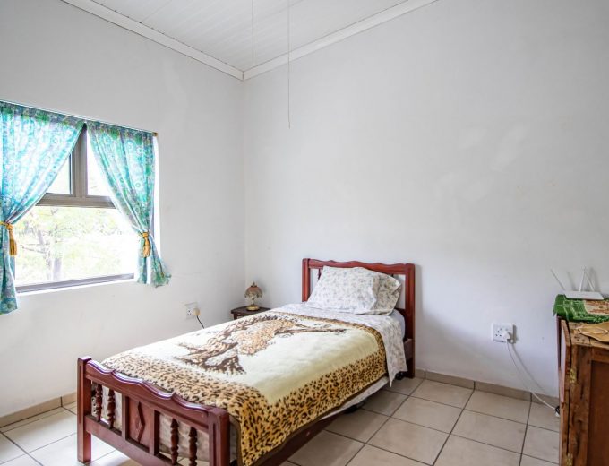 Family Home in Prime Aurora (Between Piketberg and Velddrif) Location