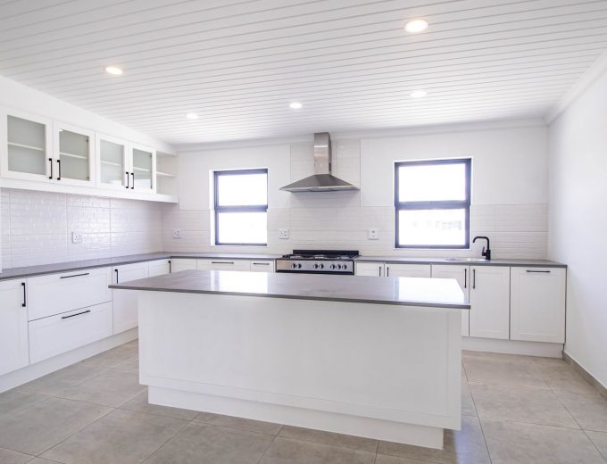 Modern Coastal Home with Separate Guest Suite in Secure Estate