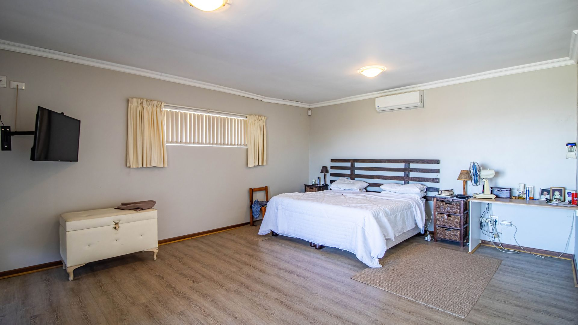 Spacious Family Home with Berg River Views in Velddrif, West Coast