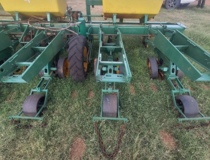 John deere 1750 6-ry Planter