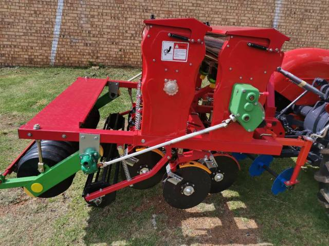 Fineseed Planters 8 and 12 Row