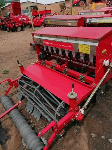 Fineseed Planters 8 and 12 Row