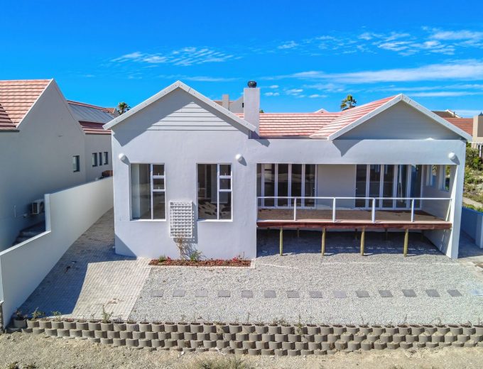 3 Bedroom home for sale on Admiral Island, Port Owen, Cape West Coast.