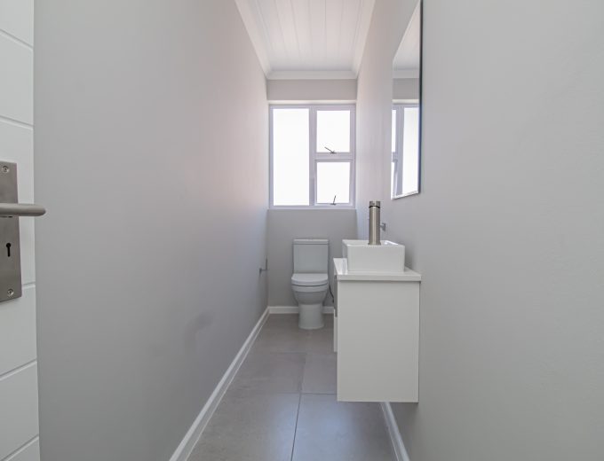 3 Bedroom home for sale on Admiral Island, Port Owen, Cape West Coast