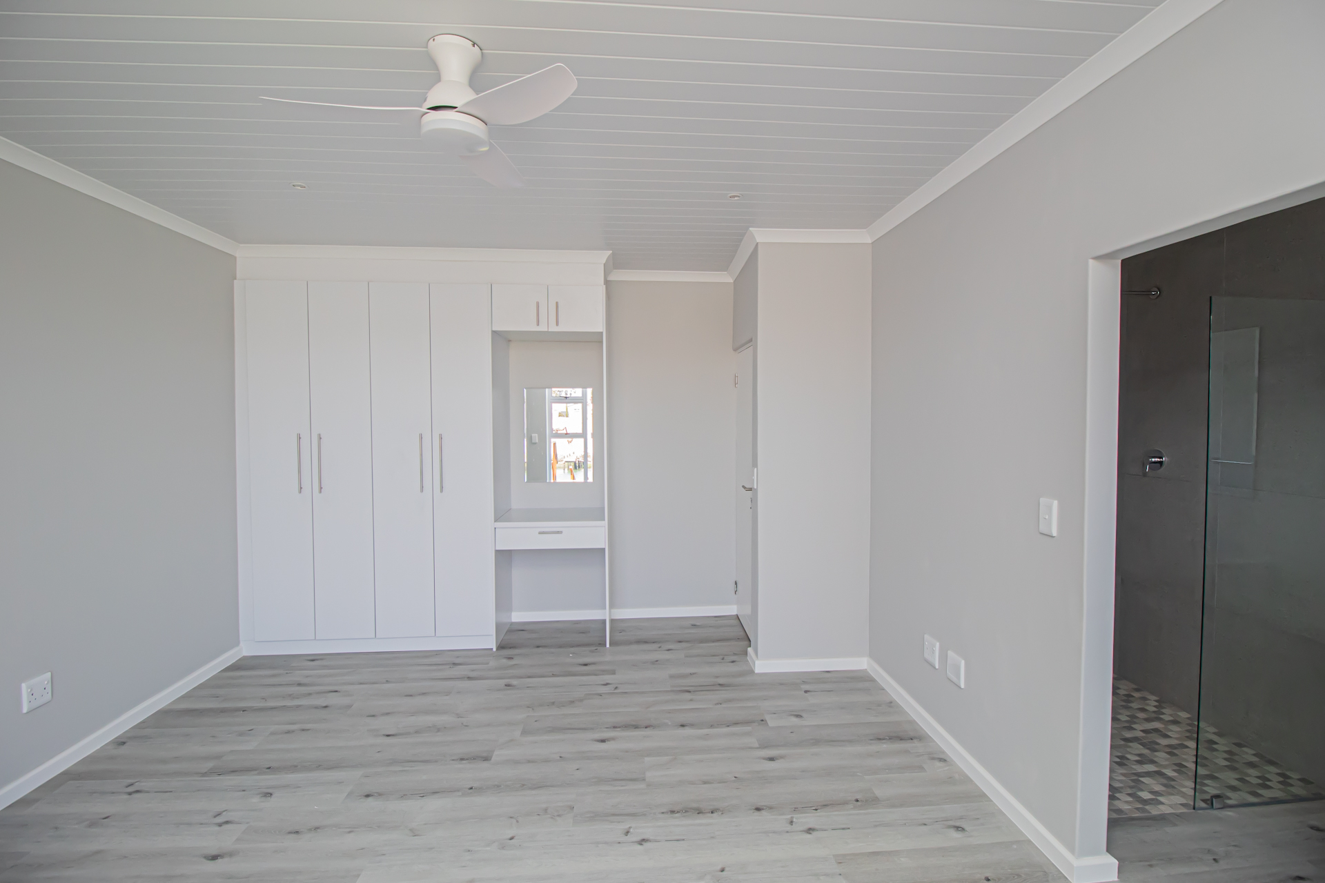 3 Bedroom home for sale on Admiral Island, Port Owen, Cape West Coast