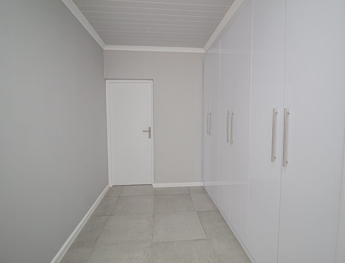 3 Bedroom home for sale on Admiral Island, Port Owen, Cape West Coast