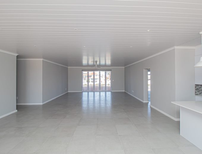 3 Bedroom home for sale on Admiral Island, Port Owen, Cape West Coast