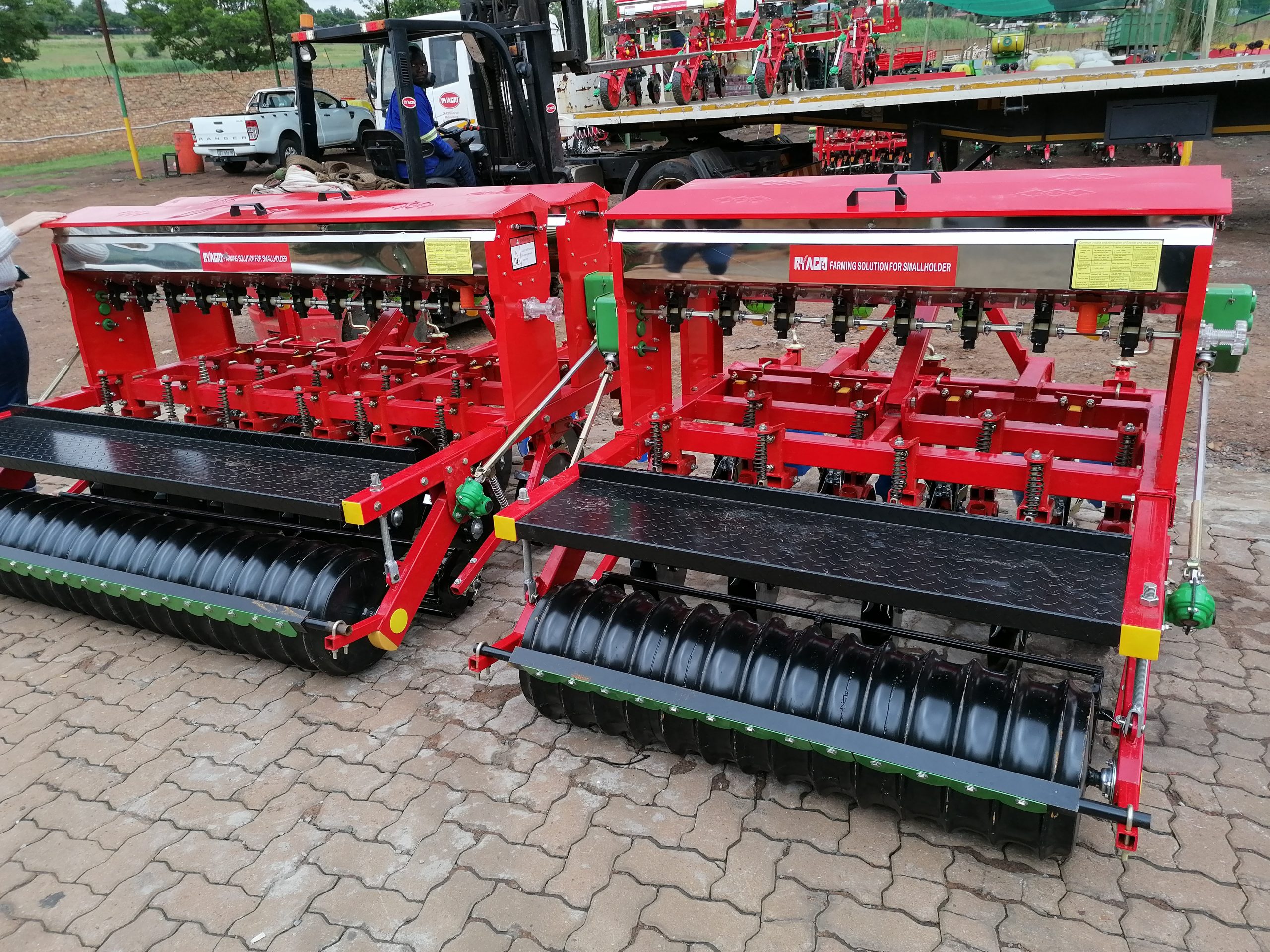 Fineseed Planters 8 and 12 Row