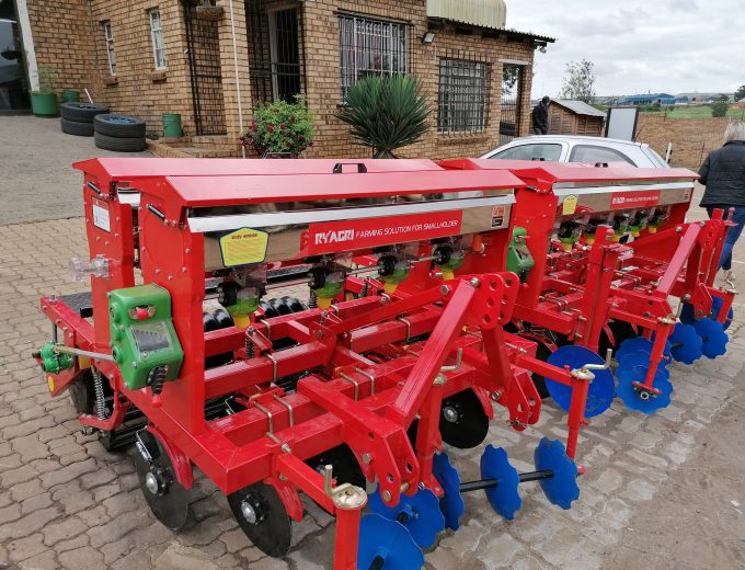 Fineseed Planters 8 and 12 Row