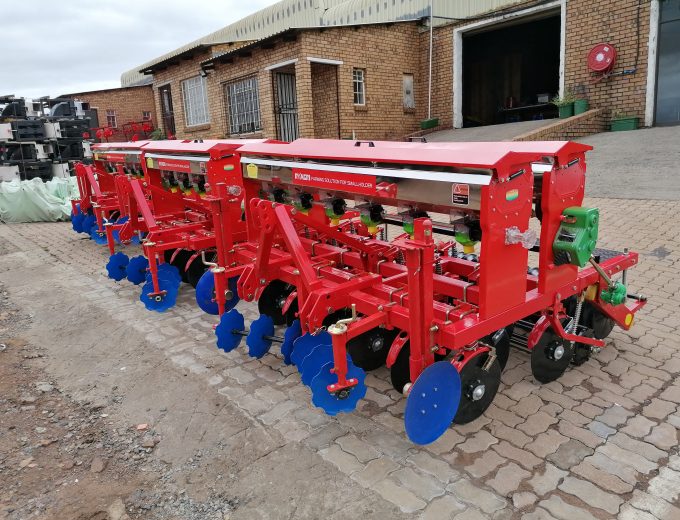 Fineseed Planters 8 and 12 Row