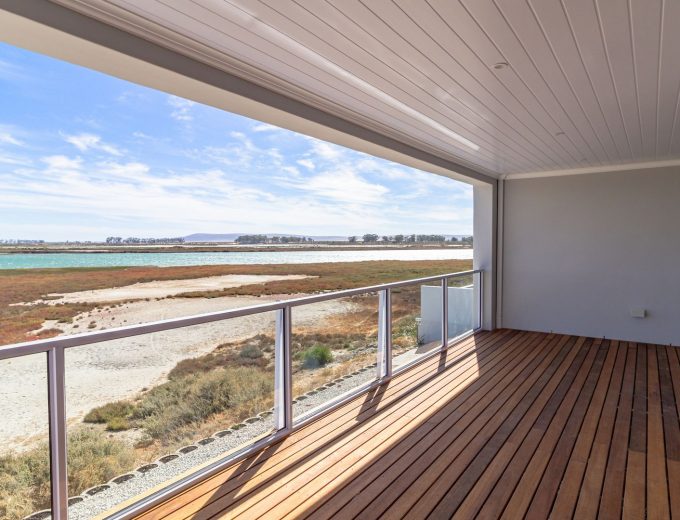 3 Bedroom home for sale on Admiral Island, Port Owen, Cape West Coast.