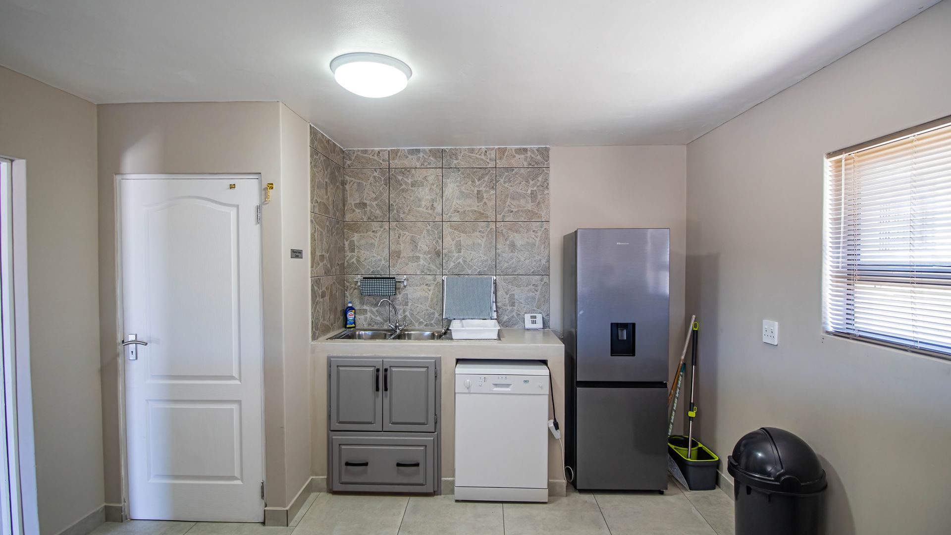 Guesthouse with Jetty for Sale in Port Owen, Cape West Coast