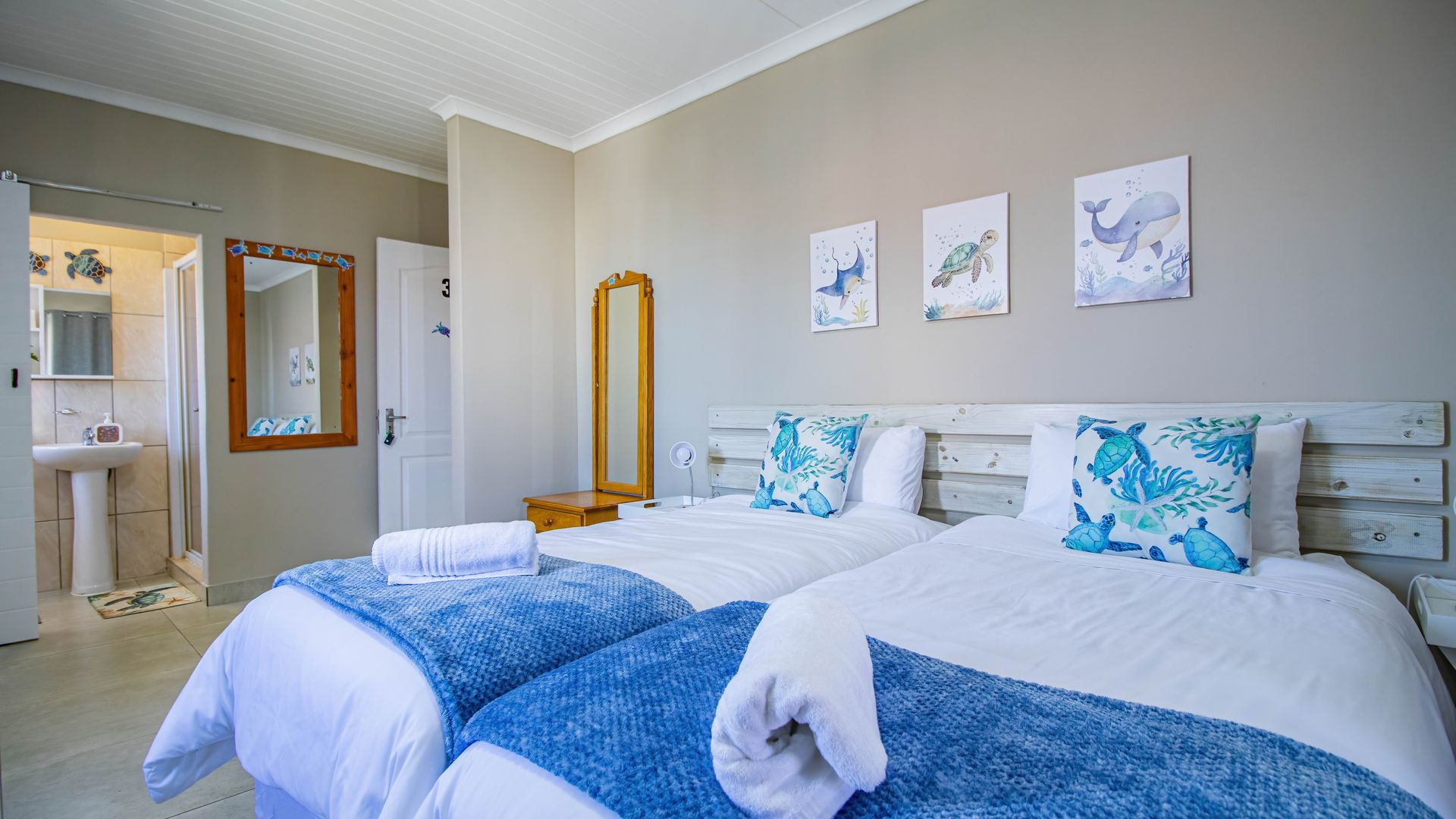 Guesthouse with Jetty for Sale in Port Owen, Cape West Coast