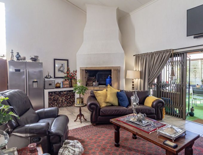 5 Bedroom home for sale in Port Owen, Cape West Coast.