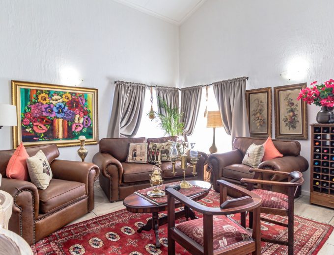 5 Bedroom home for sale in Port Owen, Cape West Coast.