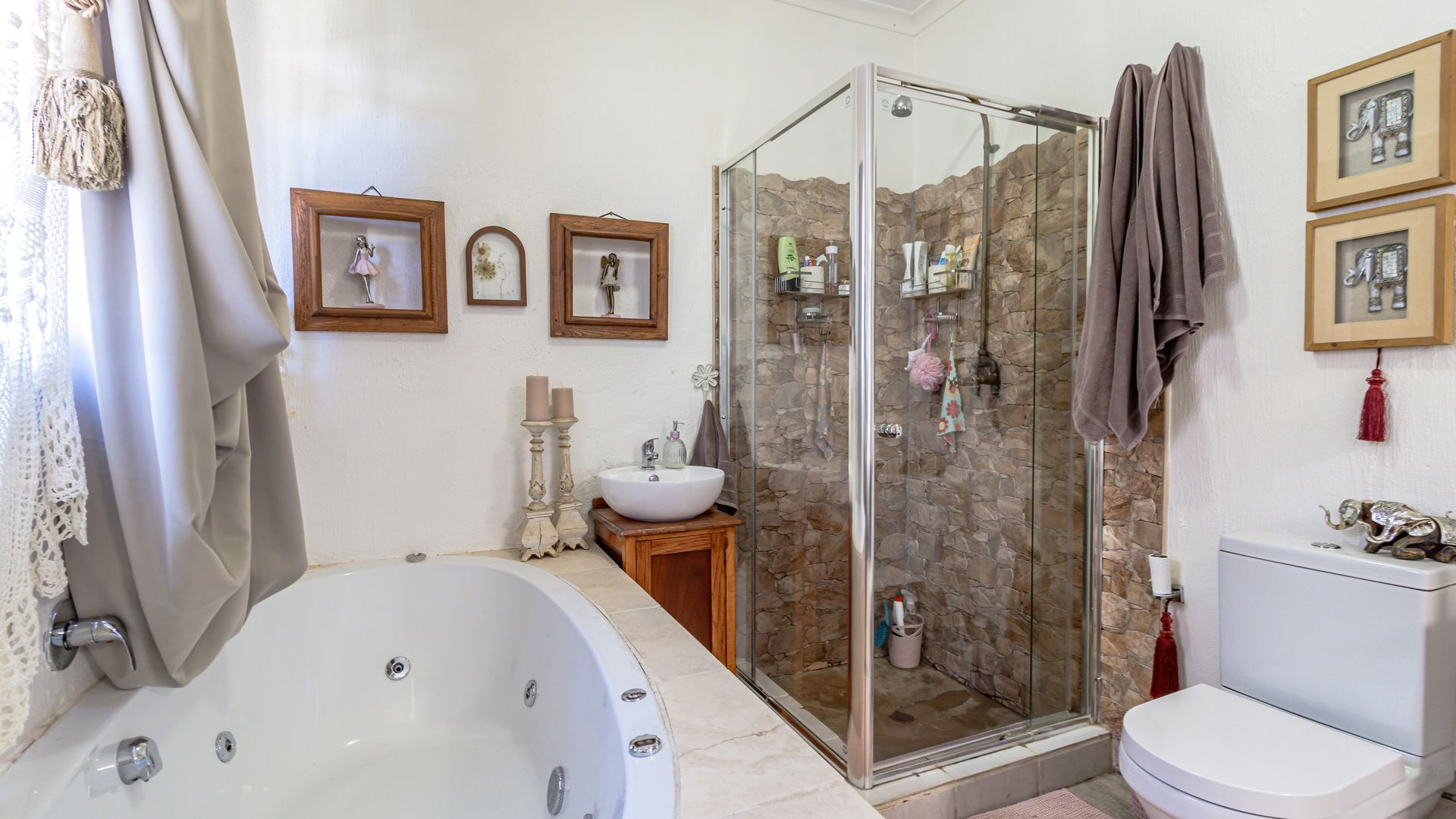 5 Bedroom home for sale in Port Owen, Cape West Coast.