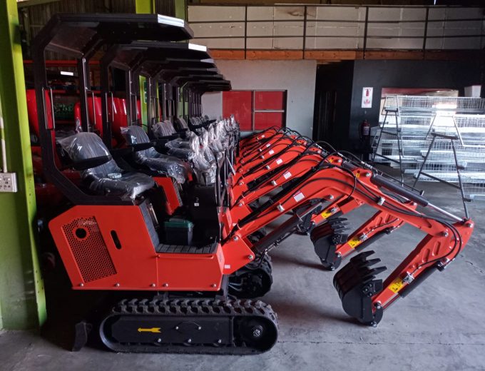 🚜 RY AGRI MINI EXCAVATOR – COMPACT POWER THAT WORKS AS HARD AS YOU DO 💪