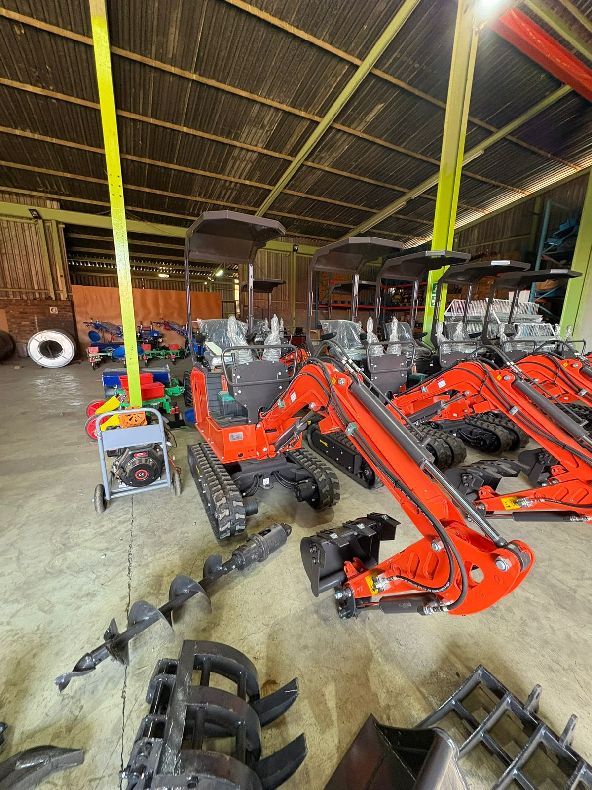 🚜 RY AGRI MINI EXCAVATOR – COMPACT POWER THAT WORKS AS HARD AS YOU DO 💪