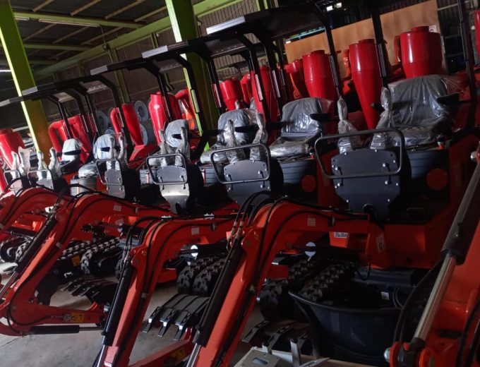 🚜 RY AGRI MINI EXCAVATOR – COMPACT POWER THAT WORKS AS HARD AS YOU DO 💪