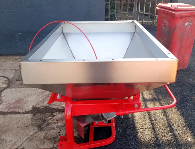 FERTILIZER SPREADER 600L and 800L – DISCOUNT CODE (TIMZA)