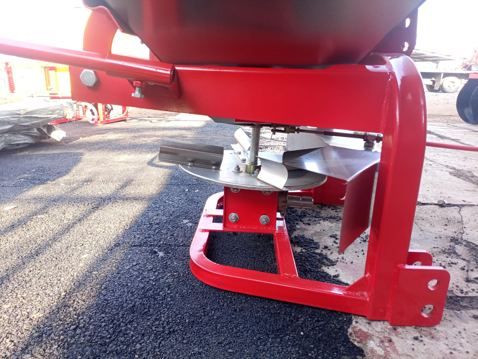 FERTILIZER SPREADER 600L and 800L – DISCOUNT CODE (TIMZA)