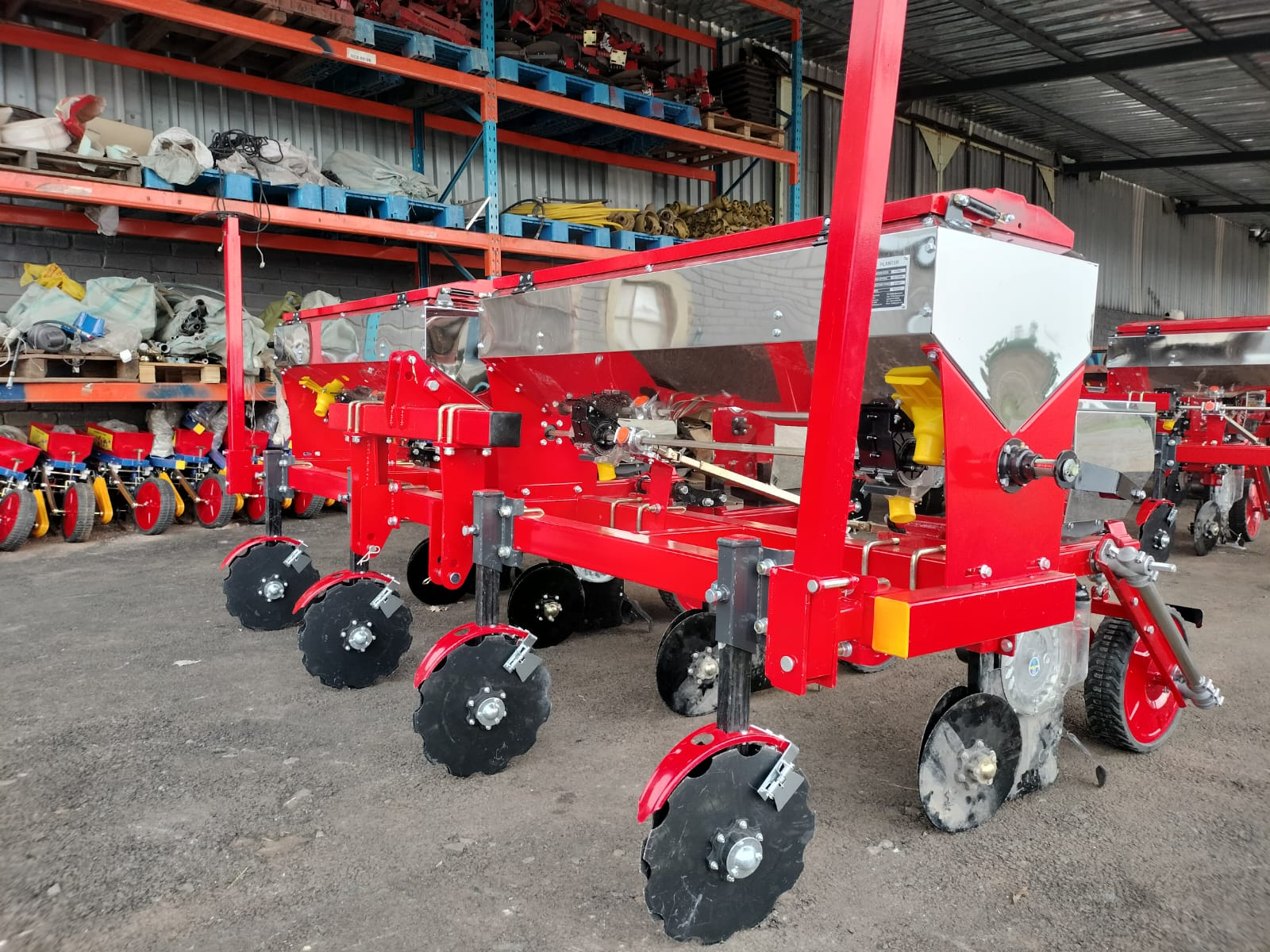 Maize and Bean Planters 2,3 and 4 Row – Call today for yours