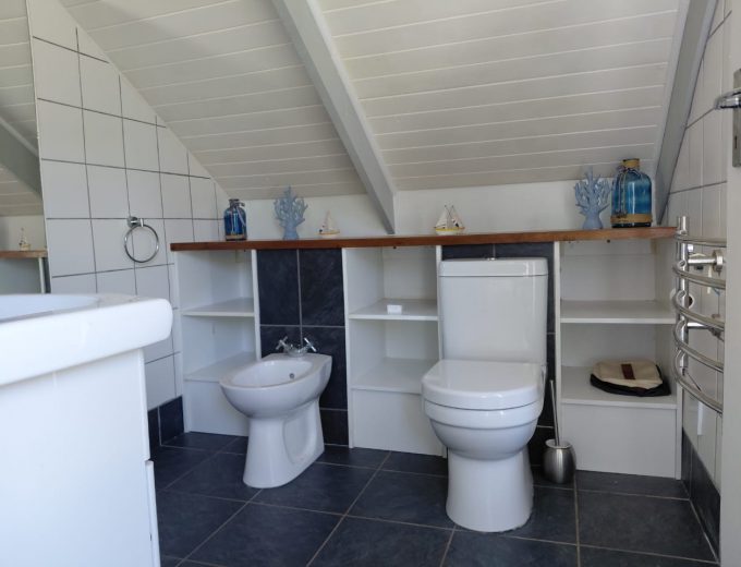 4 Bedroom Home for sale in Velddrif, Cape West Coast.
