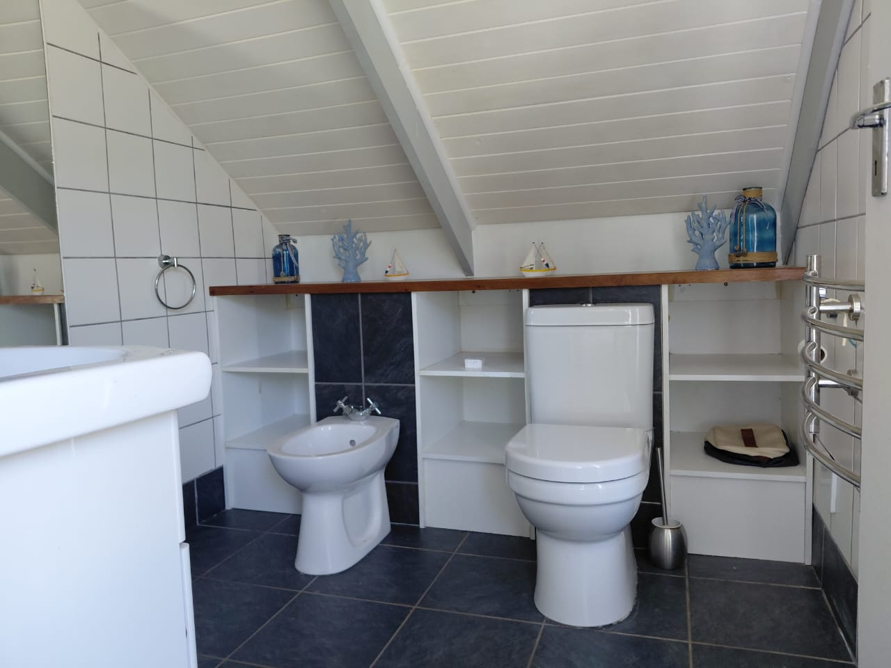 4 Bedroom Home for sale in Velddrif, Cape West Coast.