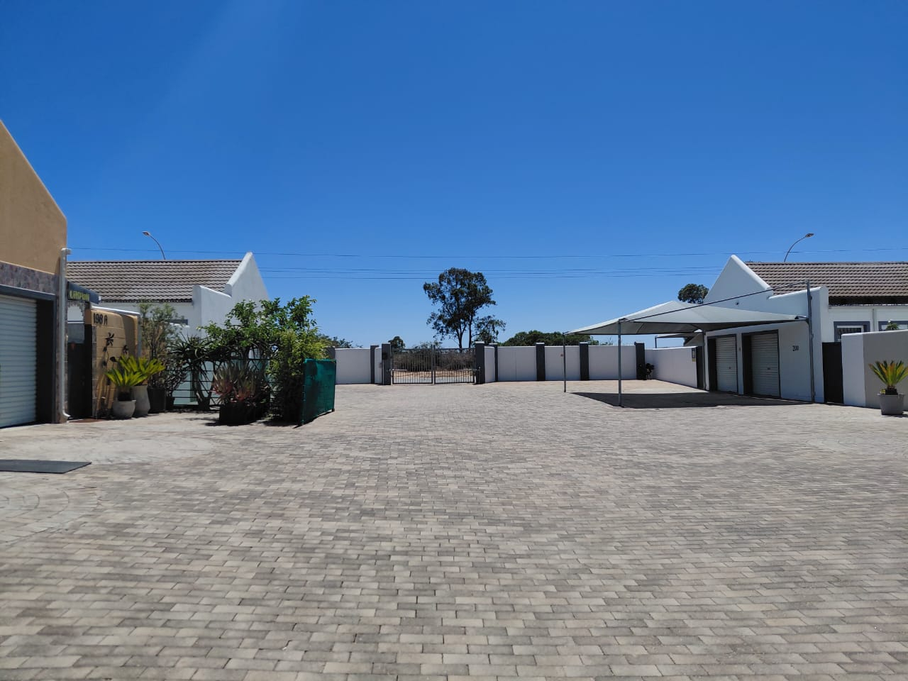 4 Bedroom Home for sale in Velddrif, Cape West Coast.