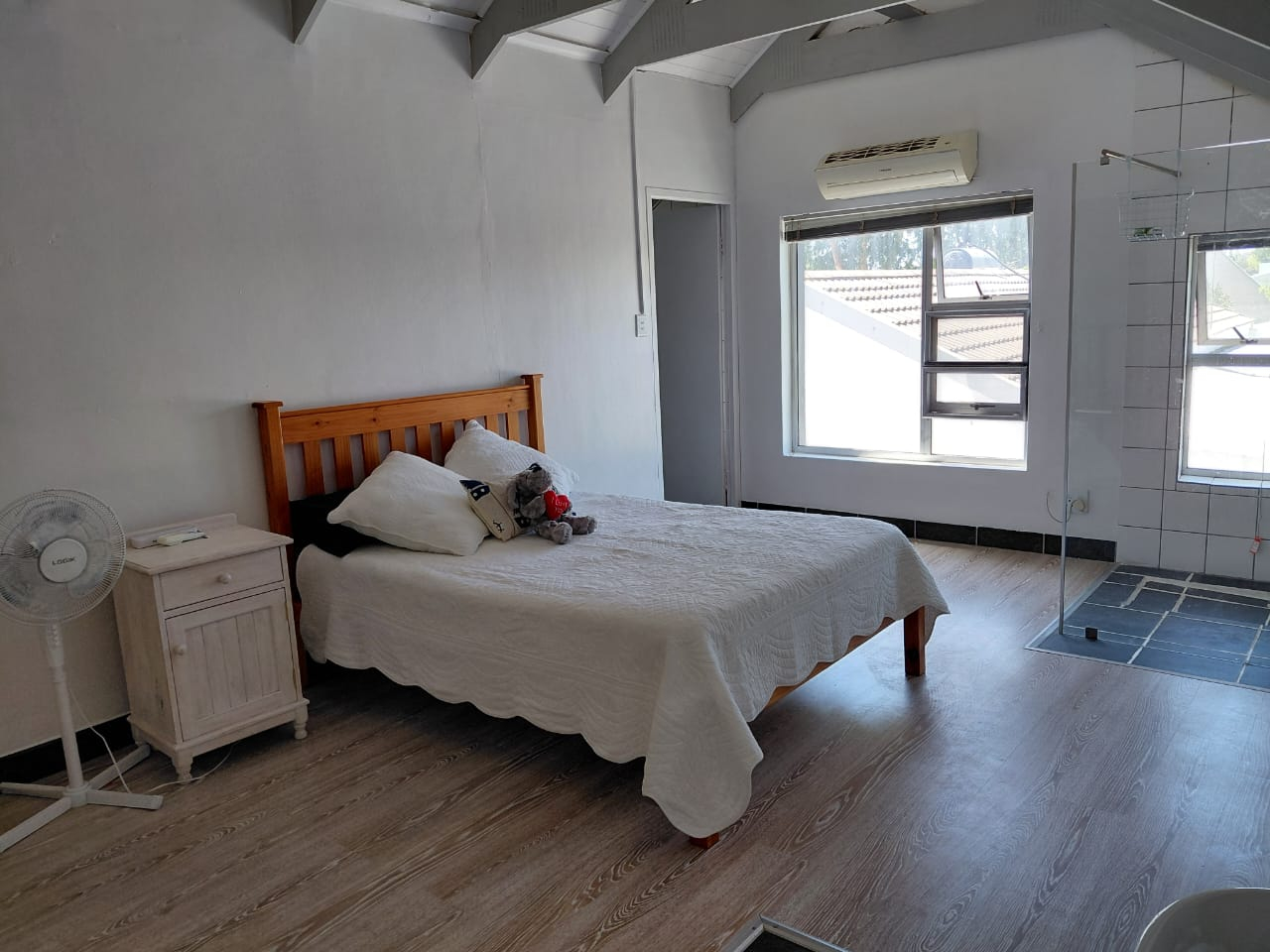 4 Bedroom Home for sale in Velddrif, Cape West Coast.