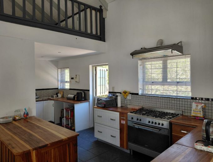 4 Bedroom Home for sale in Velddrif, Cape West Coast.