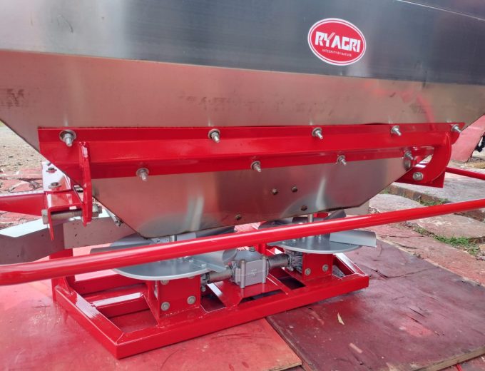 FERTILIZER SPREADER 600L and 800L – DISCOUNT CODE (TIMZA)