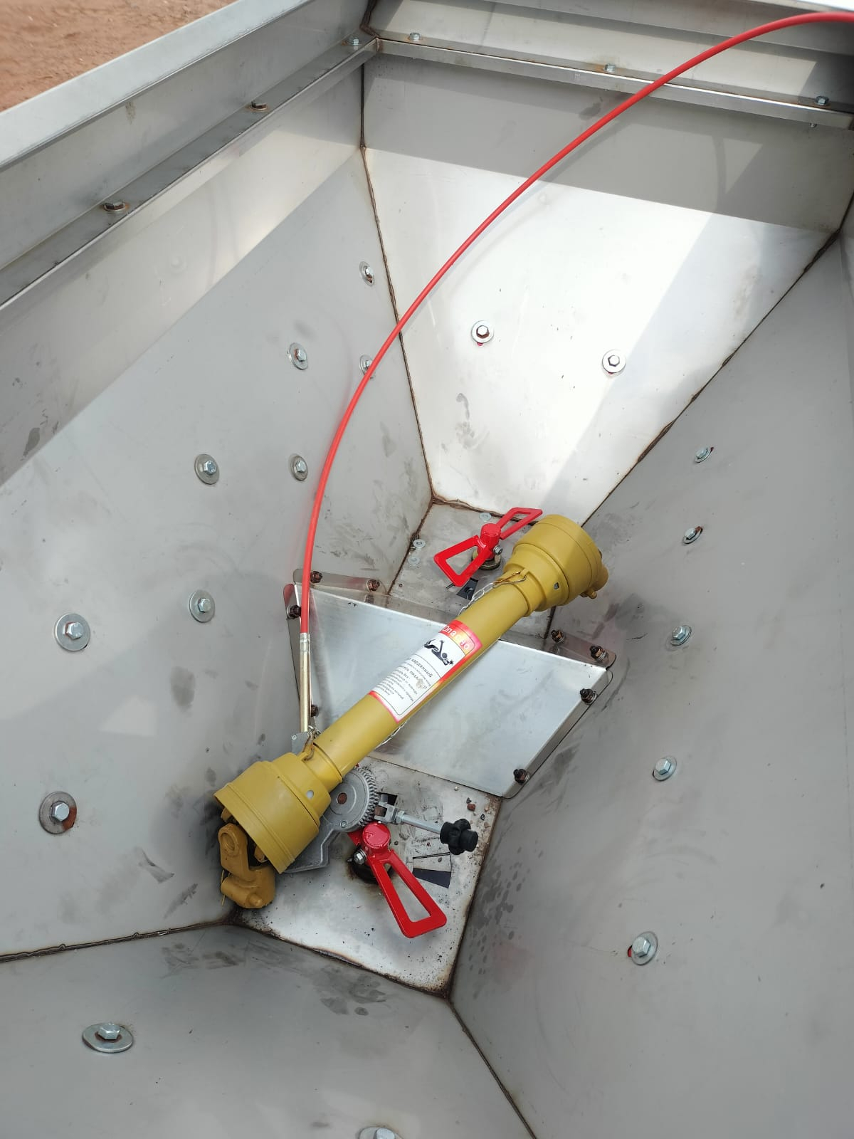 FERTILIZER SPREADER 600L and 800L – DISCOUNT CODE (TIMZA)