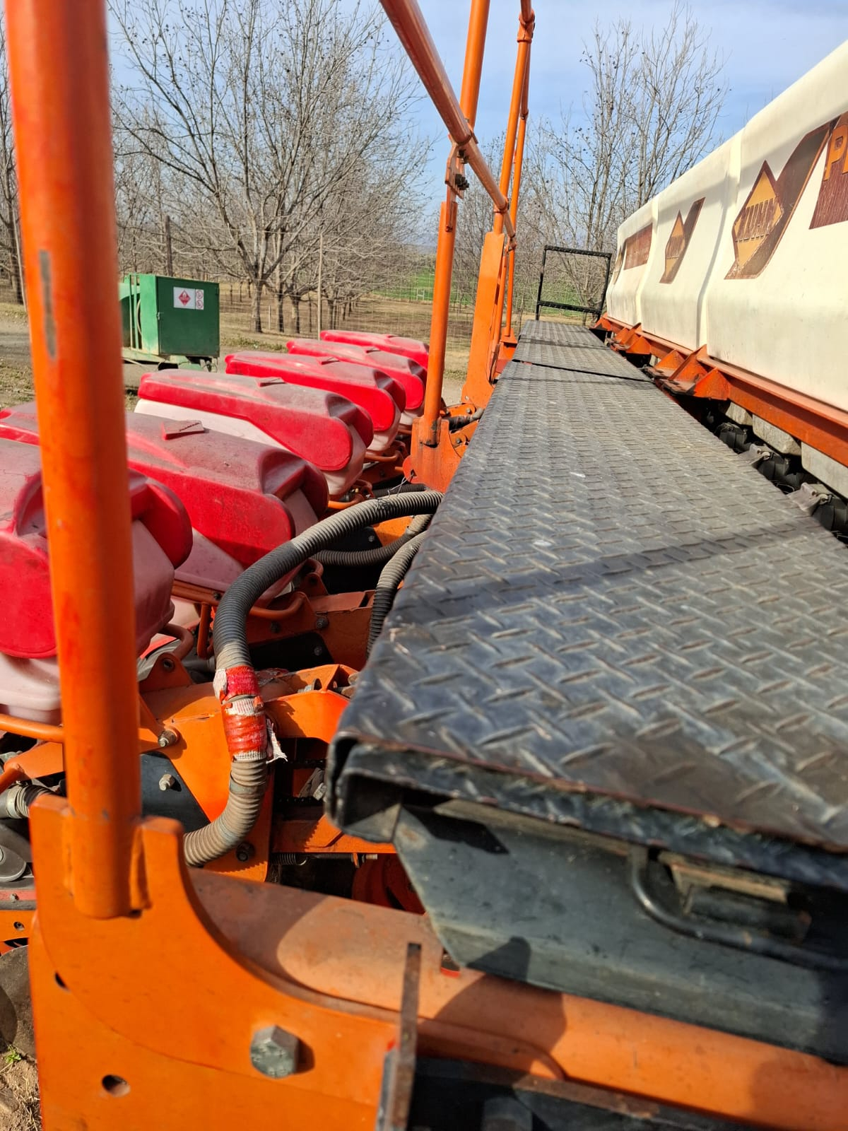 Kuhn PDM PG Maxima 1200 Planter 6 Ry