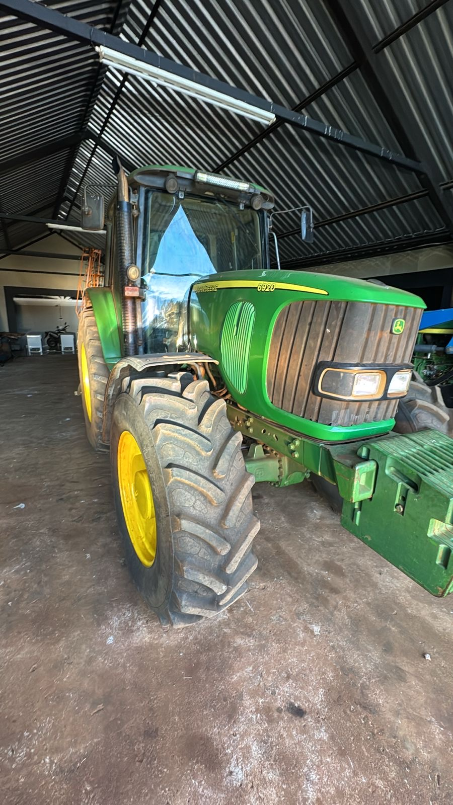 John Deere 6920 trekker