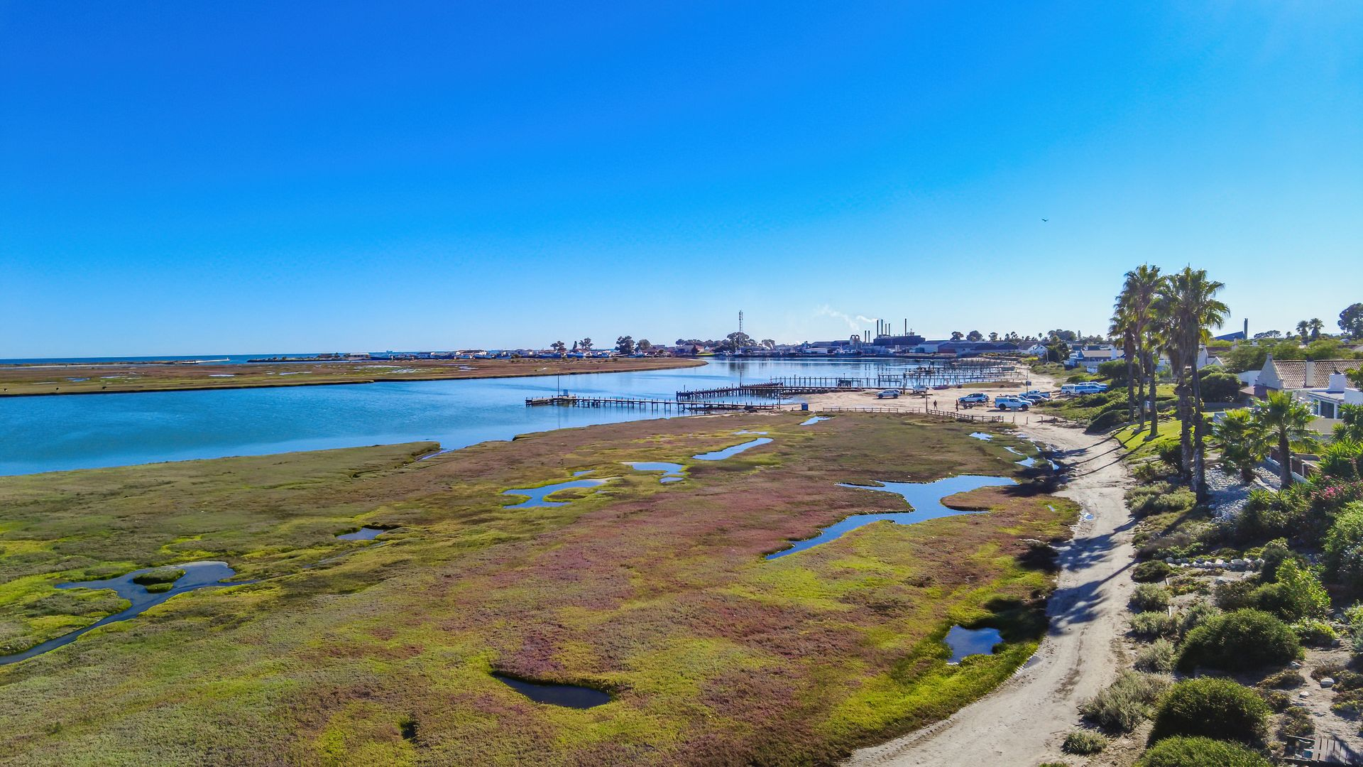 RENTAL: RIVERVIEW RETREAT IN PORT OWEN (WEST COAST)