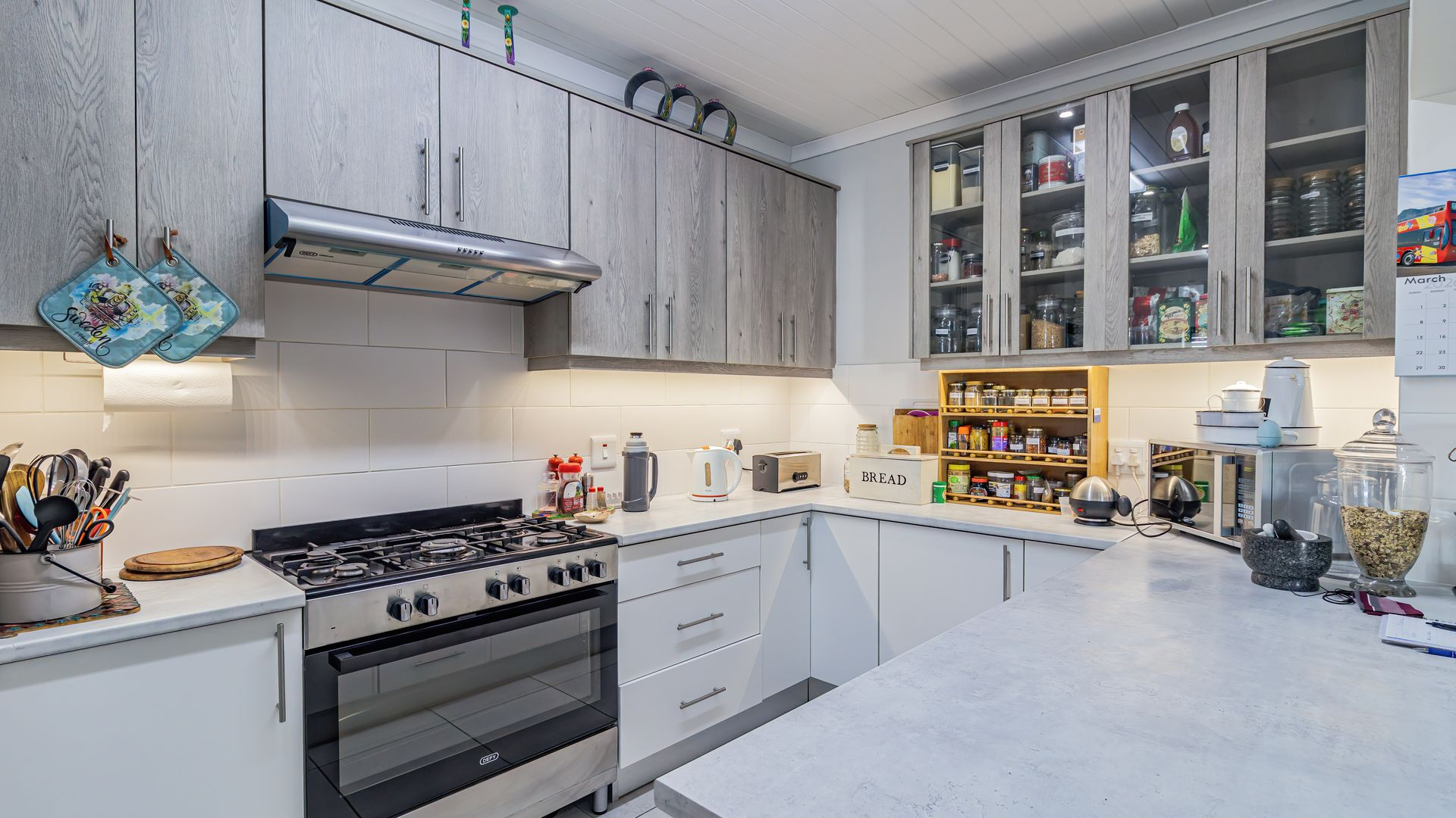 Peaceful Living in a 4 Bedroom House Next to Greenbelt in Atlantic Sands North, Laaiplek