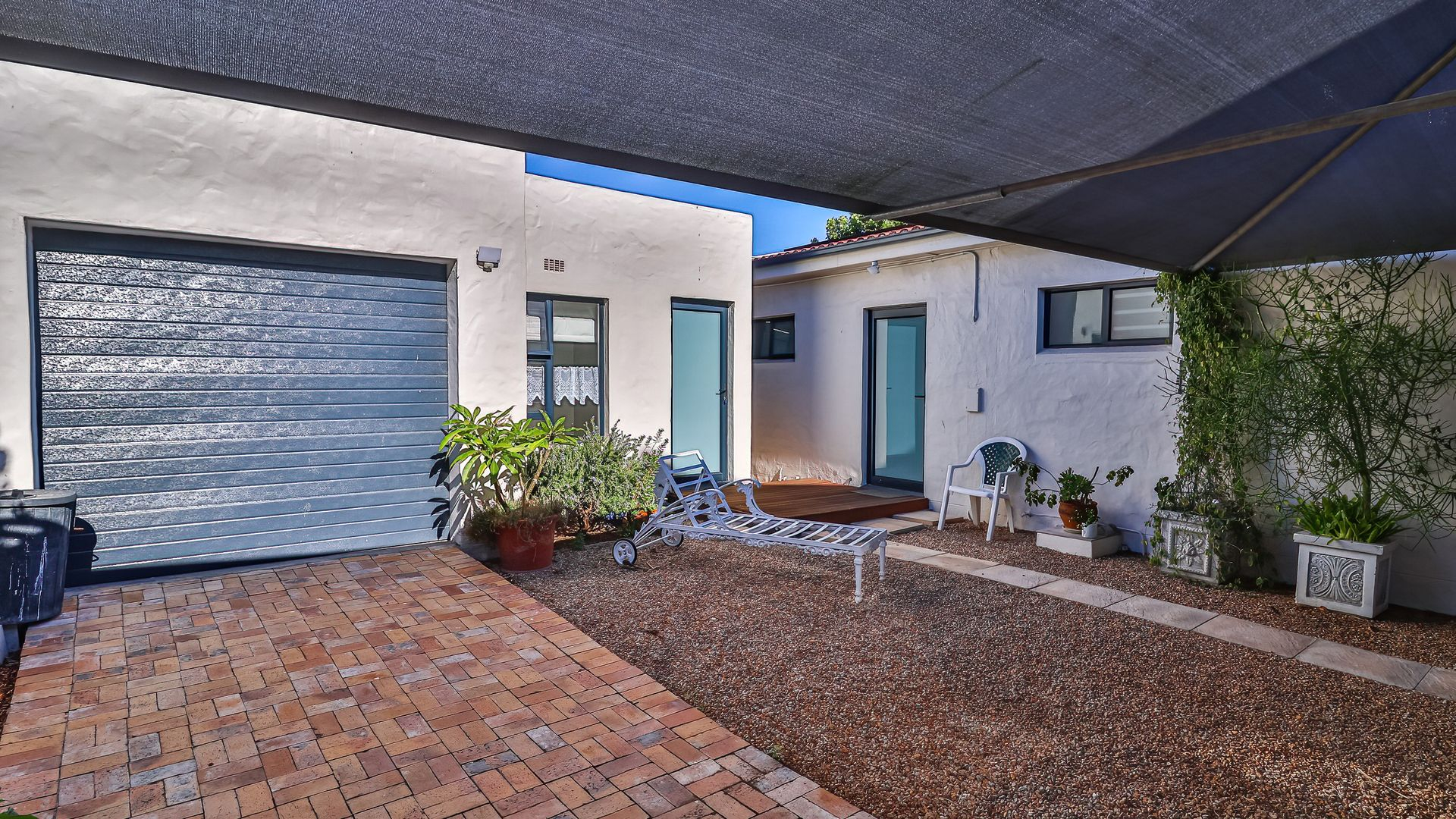 RENTAL: RIVERVIEW RETREAT IN PORT OWEN (WEST COAST)