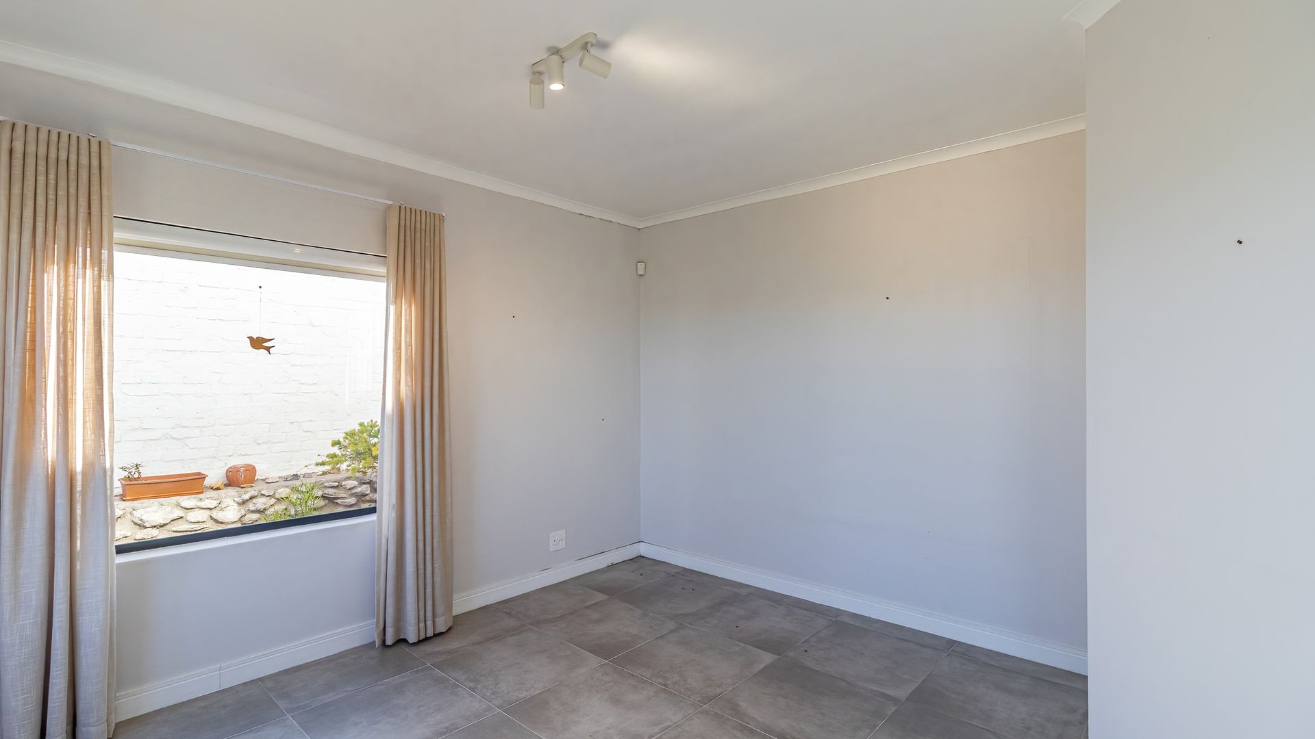 RENTAL: RIVERVIEW RETREAT IN PORT OWEN (WEST COAST)