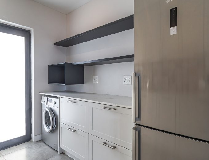 RENTAL: RIVERVIEW RETREAT IN PORT OWEN (WEST COAST)
