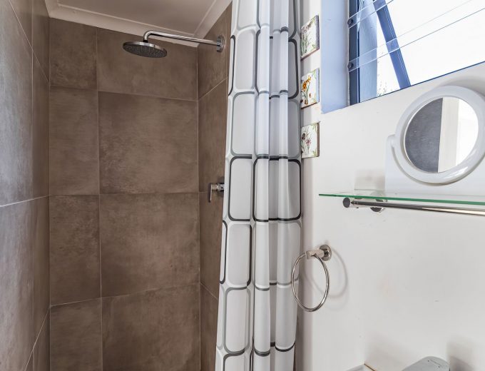 RENTAL: RIVERVIEW RETREAT IN PORT OWEN (WEST COAST)