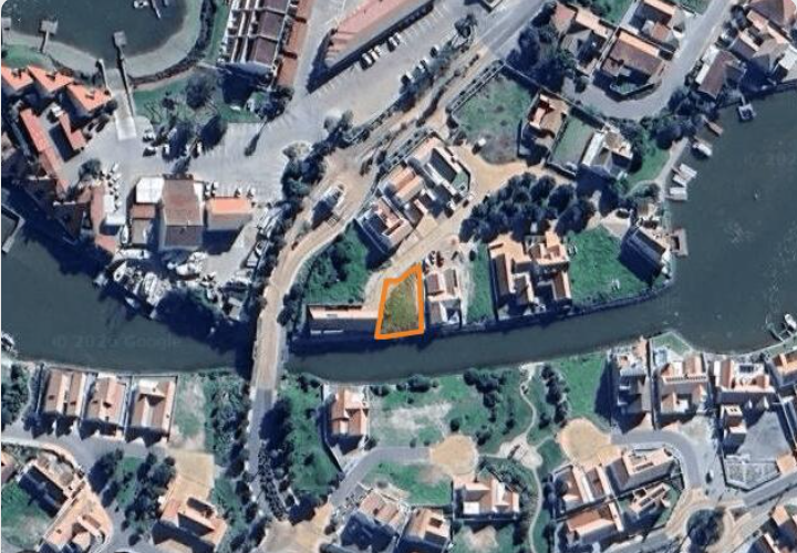 Sought-After Plot with Shared Jetty Rights in Small Secure Complex