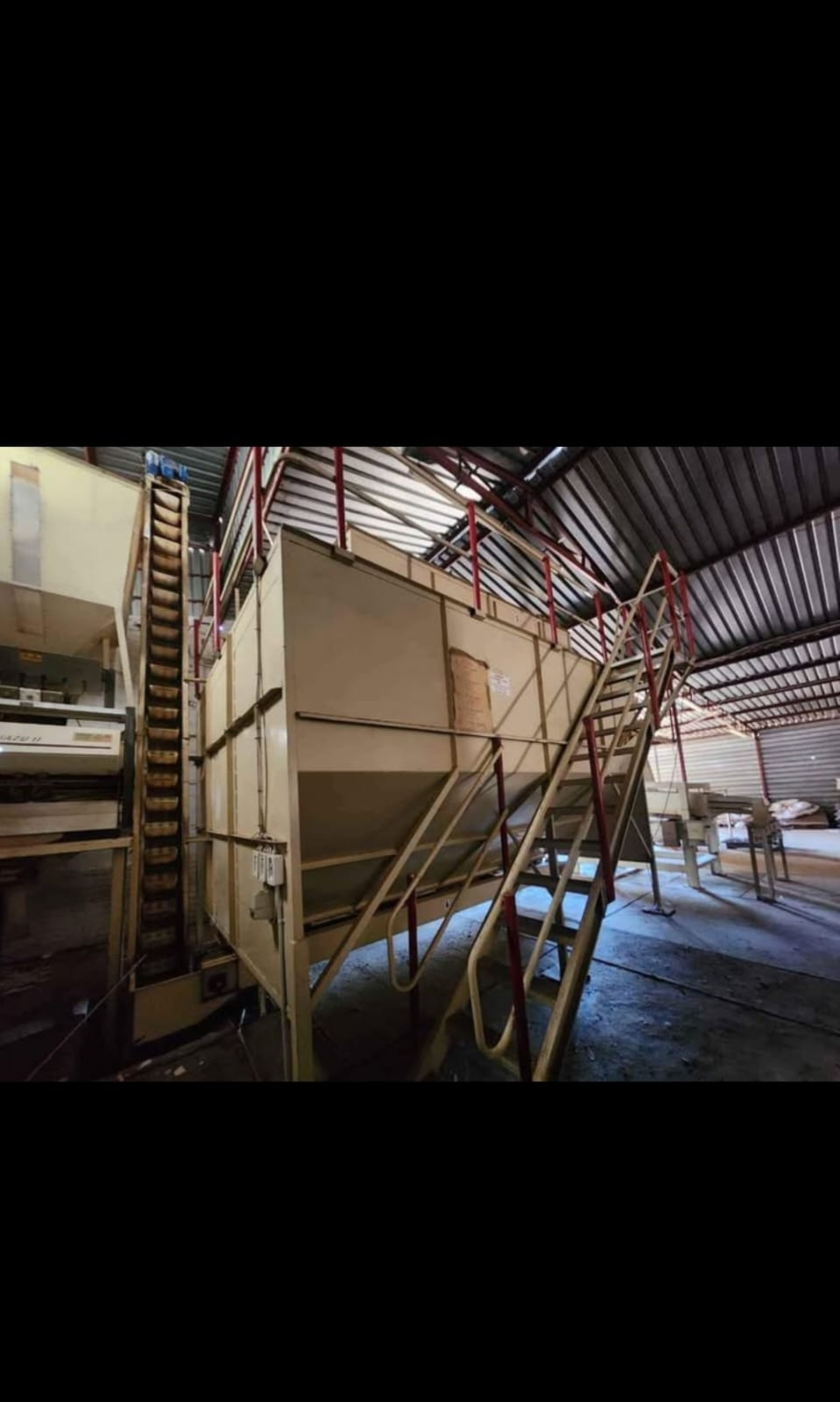 Peanut processing plant