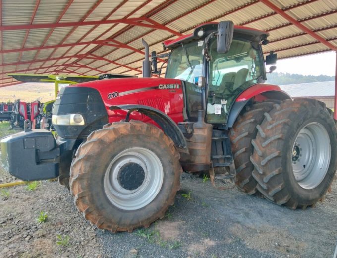 Case Puma 210. Vol AFS. Model 2022 Ure 1652 R 1 975 000 plus btw Vrystaat