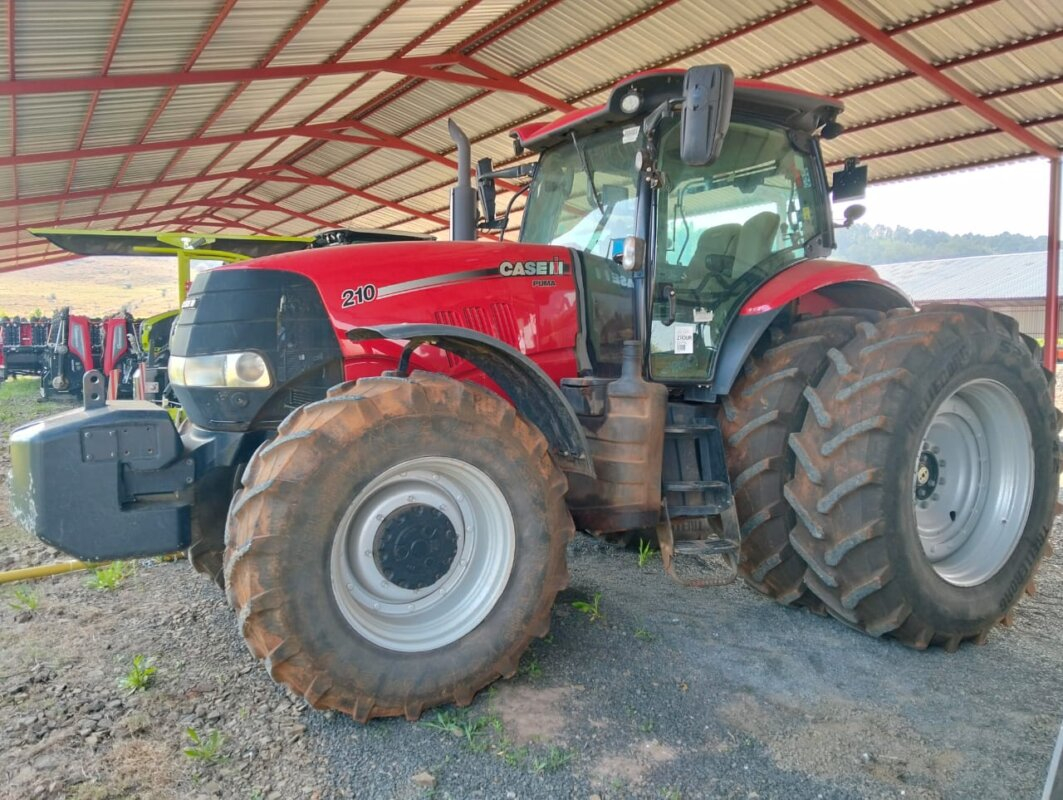 Case Puma 210. Vol AFS. Model 2022 Ure 1652 R 1 975 000 plus btw Vrystaat