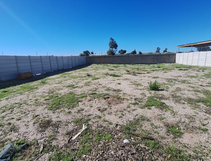 Coastal plot near Sunset Beach, Laaiplek
