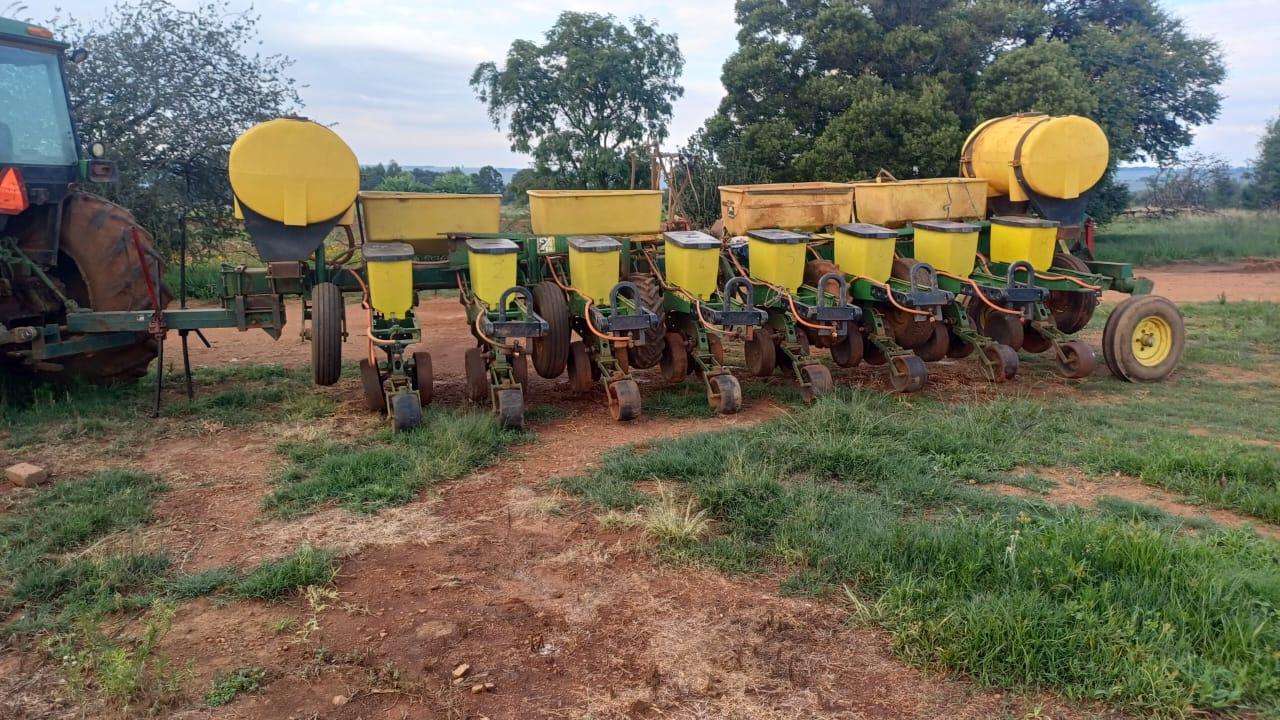 John Deere 1750 Planter 8 Ry 0,76