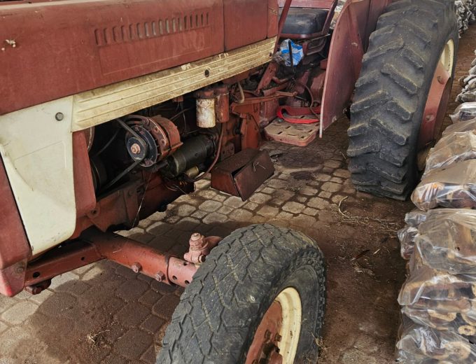International 543 Trekker